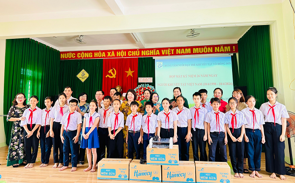 Trung tâm nuôi dạy trẻ khuyết tật Võ Hồng Sơn tổ chức Họp mặt kỷ niệm 26 năm ngày Người khuyết tật Việt Nam
