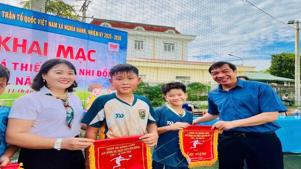 Sôi nổi Giải bóng đá hè cho thanh thiếu niên, nhi đồng xã Nghĩa Hành