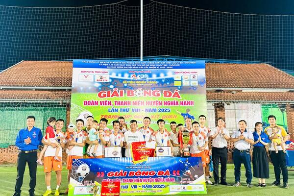 Bế mạc Giải bóng đá đoàn viên, thanh niên huyện Nghĩa Hành lần thứ VIII