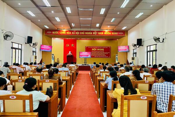 Hội nghị học tập, quán triệt chuyên đề năm 2025: Quảng Ngãi học tập và làm theo tư tưởng, đạo đức, phong cách Hồ Chí Minh về sắp xếp tổ chức bộ máy tinh gọn, hoạt động hiệu năng, hiệu lực, hiệu quả