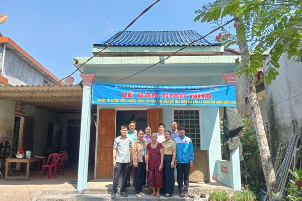 Xã Hành Tín Đông tổng kết Chương trình “Xoá nhà tạm, nhà dột nát”